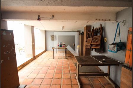 Casa à venda com 220m², 3 quartos e 2 vagasVaranda