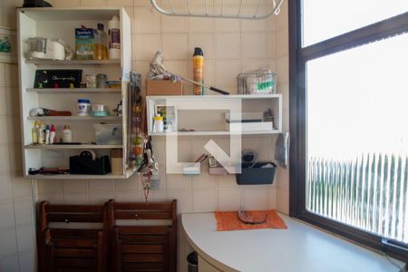 Apartamento à venda com 75m², 2 quartos e 1 vagaÁrea de Serviço