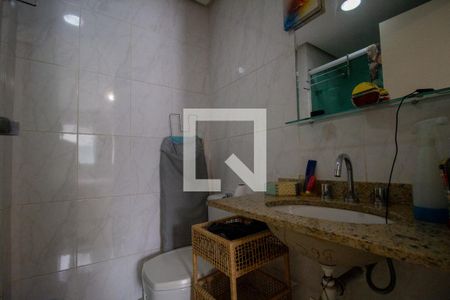 Casa de condomínio à venda com 174m², 3 quartos e 3 vagas Casa de condomínio à venda com 174m², 3 quartos e 3 vagasBanheiro da Suíte 2