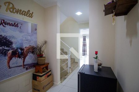 Casa de condomínio à venda com 174m², 3 quartos e 3 vagas Casa de condomínio à venda com 174m², 3 quartos e 3 vagasHall dos Quartos