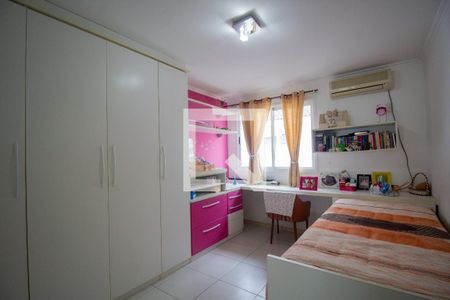 Casa de condomínio à venda com 174m², 3 quartos e 3 vagas Casa de condomínio à venda com 174m², 3 quartos e 3 vagasSuíte 3