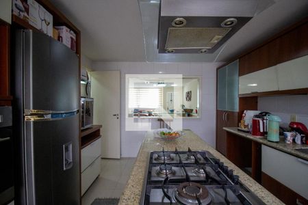 Casa de condomínio à venda com 174m², 3 quartos e 3 vagas Casa de condomínio à venda com 174m², 3 quartos e 3 vagasCozinha