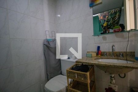 Casa de condomínio à venda com 174m², 3 quartos e 3 vagas Casa de condomínio à venda com 174m², 3 quartos e 3 vagasBanheiro da Suíte 2