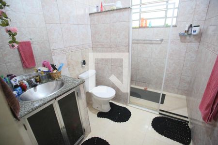 Casa de condomínio à venda com 240m², 2 quartos e 1 vaga Casa de condomínio à venda com 240m², 2 quartos e 1 vagaBanheiro