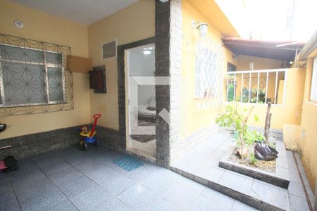 Casa de condomínio à venda com 240m², 2 quartos e 1 vaga Casa de condomínio à venda com 240m², 2 quartos e 1 vagavaranda