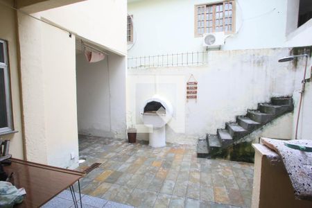 Casa de condomínio à venda com 240m², 2 quartos e 1 vaga Casa de condomínio à venda com 240m², 2 quartos e 1 vagaÁrea de Serviço