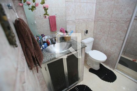 Casa de condomínio à venda com 240m², 2 quartos e 1 vaga Casa de condomínio à venda com 240m², 2 quartos e 1 vagaBanheiro