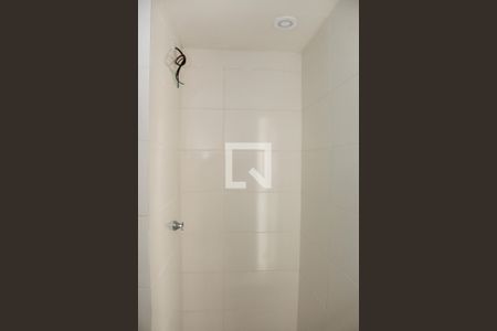 Box banheiro de apartamento para alugar com 2 quartos, 46m² em Camaquã, Porto Alegre