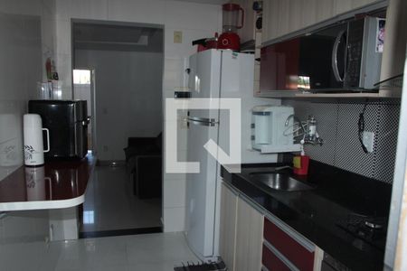 Apartamento à venda com 69m², 3 quartos e 2 vagasCozinha 