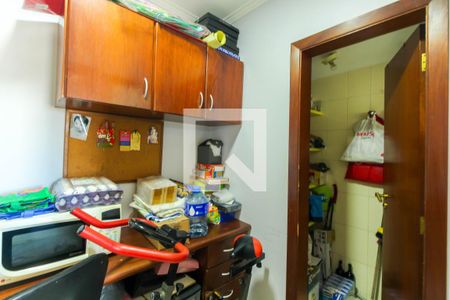 Apartamento à venda com 117m², 3 quartos e 3 vagas Apartamento à venda com 117m², 3 quartos e 3 vagasQuarto de Serviço