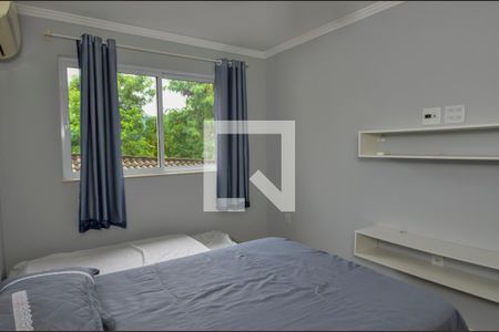 Casa de condomínio à venda com 484m², 6 quartos e 4 vagas Casa de condomínio à venda com 484m², 6 quartos e 4 vagasSuíte 4