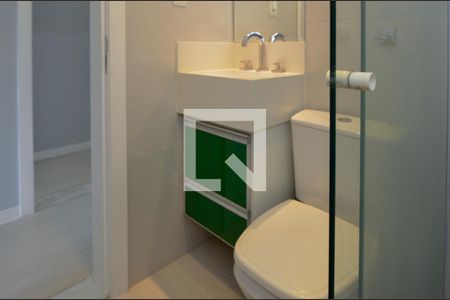 Casa de condomínio à venda com 484m², 6 quartos e 4 vagas Casa de condomínio à venda com 484m², 6 quartos e 4 vagasBanheiro da Suíte 4