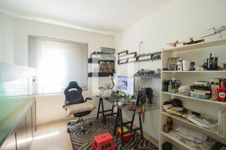 Casa à venda com 370m², 3 quartos e 5 vagasQuarto 3 suite