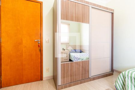 Casa à venda com 153m², 3 quartos e 2 vagasQuarto 2