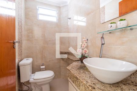 Casa à venda com 153m², 3 quartos e 2 vagasBanheiro