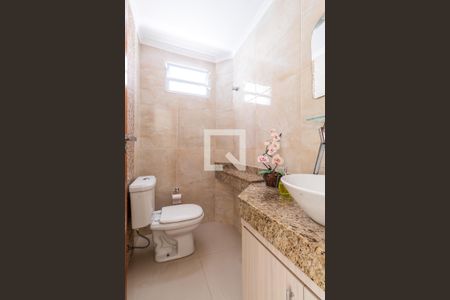 Casa à venda com 153m², 3 quartos e 2 vagasBanheiro