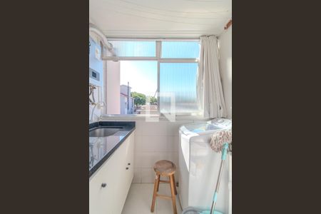 Apartamento à venda com 61m², 2 quartos e 1 vaga Apartamento à venda com 61m², 2 quartos e 1 vagaCozinha e Área de Serviço