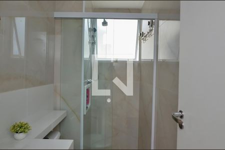 Apartamento à venda com 43m², 2 quartos e 1 vaga Apartamento à venda com 43m², 2 quartos e 1 vagaBanheiro