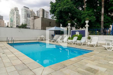 Apartamento à venda com 169m², 3 quartos e 4 vagas Apartamento à venda com 169m², 3 quartos e 4 vagasPiscina