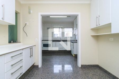 Apartamento à venda com 169m², 3 quartos e 4 vagas Apartamento à venda com 169m², 3 quartos e 4 vagasCozinha