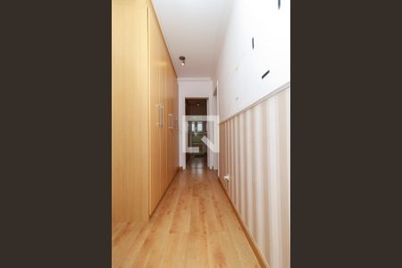 Apartamento à venda com 169m², 3 quartos e 4 vagas Apartamento à venda com 169m², 3 quartos e 4 vagasCorredor