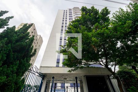 Apartamento à venda com 169m², 3 quartos e 4 vagas Apartamento à venda com 169m², 3 quartos e 4 vagasFachada