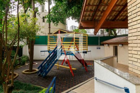 Apartamento à venda com 169m², 3 quartos e 4 vagas Apartamento à venda com 169m², 3 quartos e 4 vagasPlayground