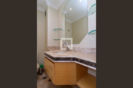 Apartamento à venda com 169m², 3 quartos e 4 vagas Apartamento à venda com 169m², 3 quartos e 4 vagasLavabo