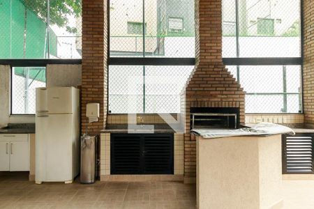 Apartamento à venda com 169m², 3 quartos e 4 vagas Apartamento à venda com 169m², 3 quartos e 4 vagasChurrasqueira