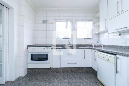 Apartamento à venda com 169m², 3 quartos e 4 vagas Apartamento à venda com 169m², 3 quartos e 4 vagasCozinha