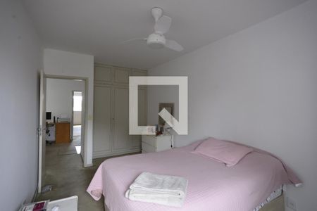 Casa à venda com 215m², 3 quartos e 2 vagasQuarto 1