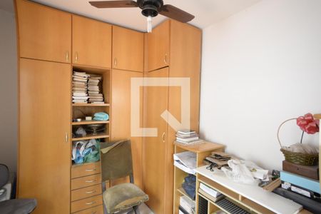 Casa à venda com 215m², 3 quartos e 2 vagasQuarto de Serviço 1