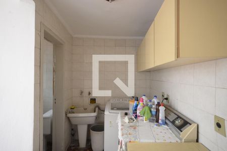 Casa à venda com 215m², 3 quartos e 2 vagasÁrea de Serviço