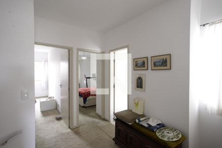 Casa à venda com 215m², 3 quartos e 2 vagasCorredor