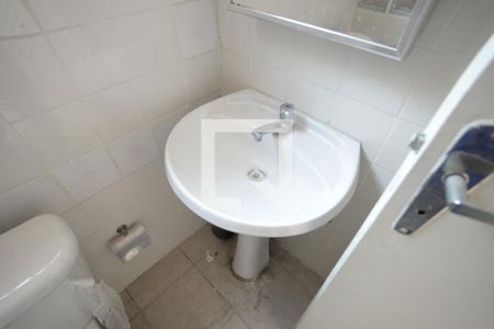 Casa à venda com 215m², 3 quartos e 2 vagasBanheiro de serviço 1