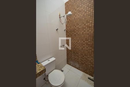 Casa à venda com 70m², 2 quartos e 4 vagasBanheiro