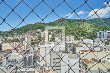 Apartamento à venda com 120m², 4 quartos e 1 vagaÁrea de Serviço Vista