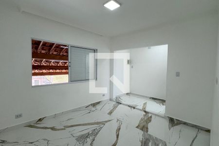 Suíte 1 de casa para alugar com 4 quartos, 250m² em Jardim Tupanci, Barueri