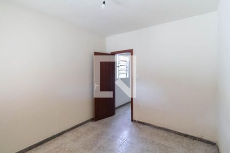 Quarto 1 de casa para alugar com 2 quartos, 38m² em Céu Azul, Belo Horizonte