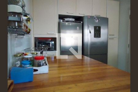 Apartamento à venda com 220m², 4 quartos e 4 vagas