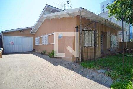 Casa para alugar com 190m², 3 quartos e 2 vagas Casa para alugar com 190m², 3 quartos e 2 vagasFachada