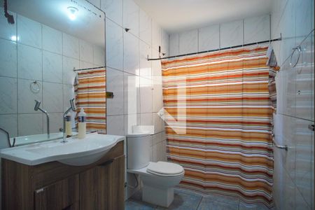 Casa para alugar com 190m², 3 quartos e 2 vagas Casa para alugar com 190m², 3 quartos e 2 vagasBanheiro 1