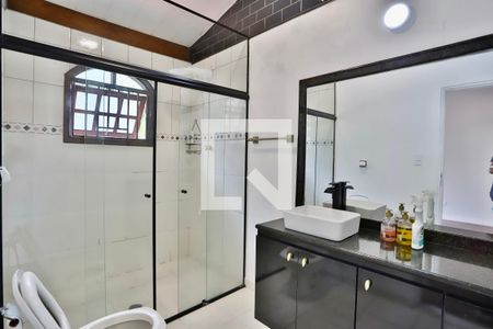 Casa à venda com 450m², 2 quartos e 4 vagas Casa à venda com 450m², 2 quartos e 4 vagasBanheiro