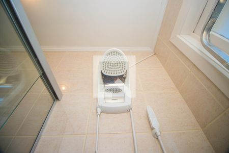 Apartamento à venda com 220m², 2 quartos e 3 vagasBanheiro Auxiliar