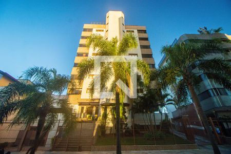 Apartamento à venda com 220m², 2 quartos e 3 vagasFachada