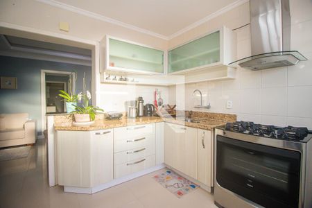 Apartamento à venda com 220m², 2 quartos e 3 vagasCozinha