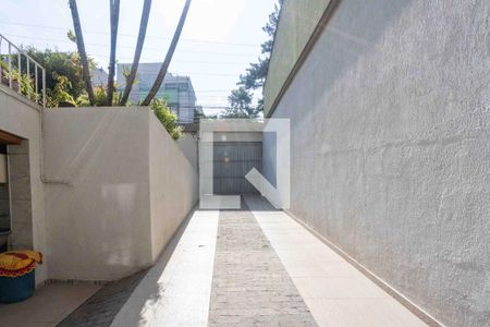 Casa para alugar com 298m², 3 quartos e 6 vagasÁrea comum