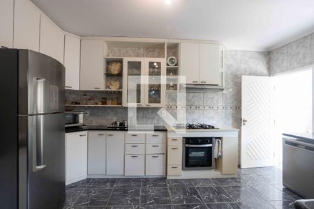 Casa para alugar com 298m², 3 quartos e 6 vagasCozinha