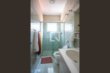 Casa para alugar com 298m², 3 quartos e 6 vagasBanheiro Social