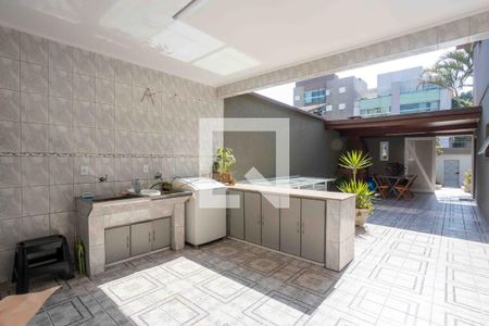 Casa para alugar com 298m², 3 quartos e 6 vagasÁrea de Serviço